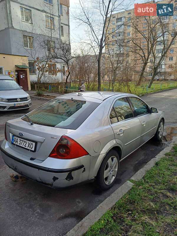 Седан Ford Mondeo 2005 в Киеве