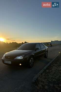 Лифтбек Ford Mondeo 2002 в Немирове