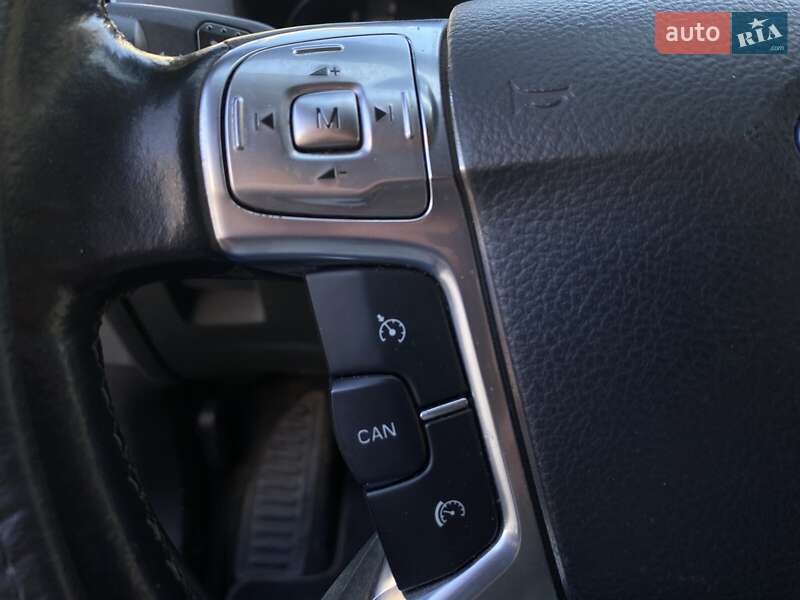 Універсал Ford Mondeo 2014 в Миколаєві