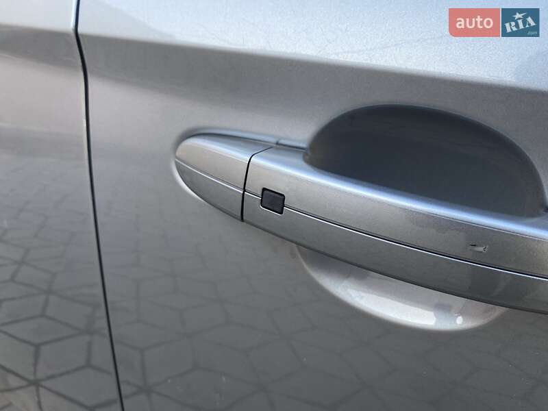 Універсал Ford Mondeo 2014 в Миколаєві