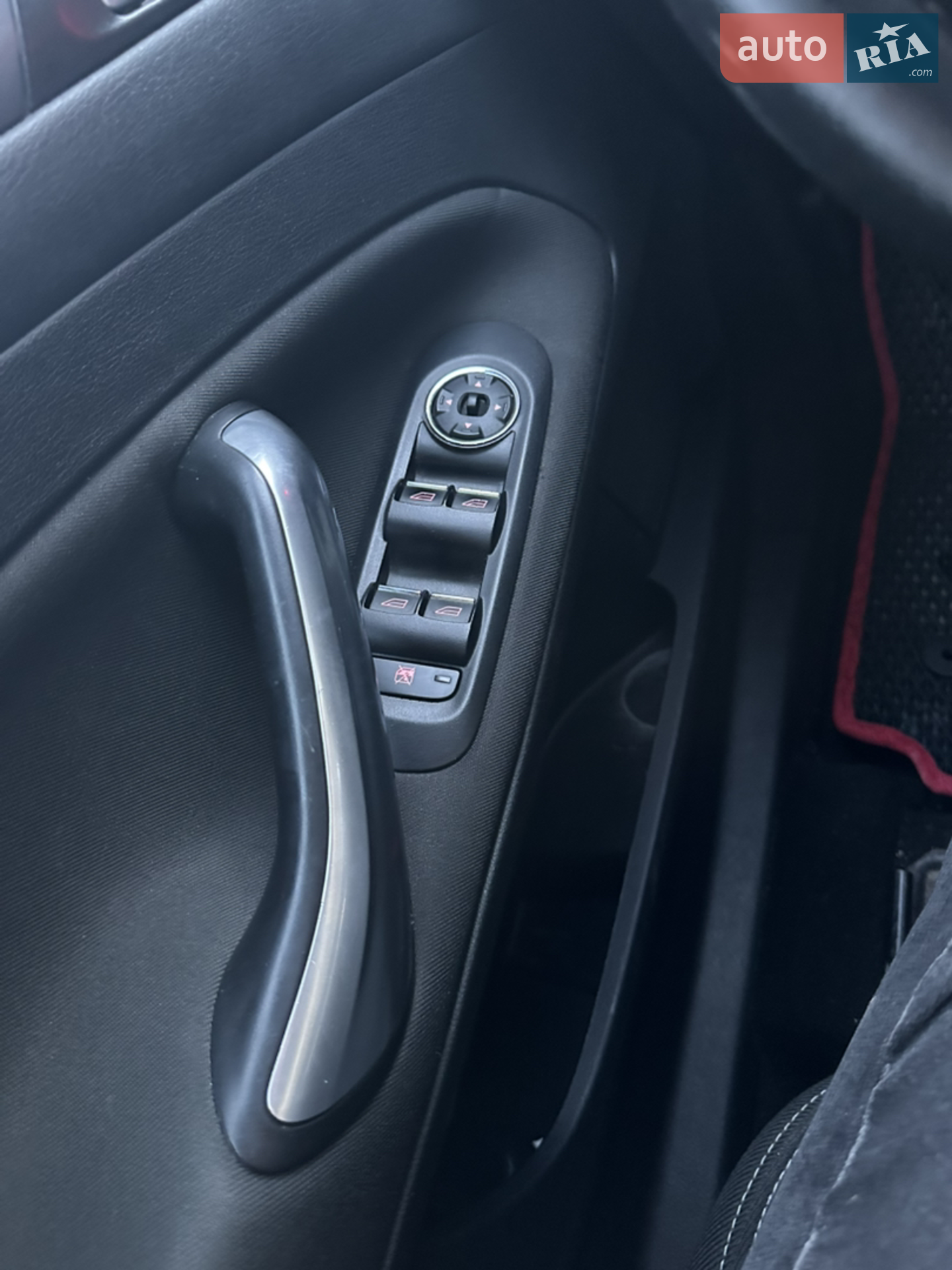 2013 Ford Mondeo - мініатюра 13