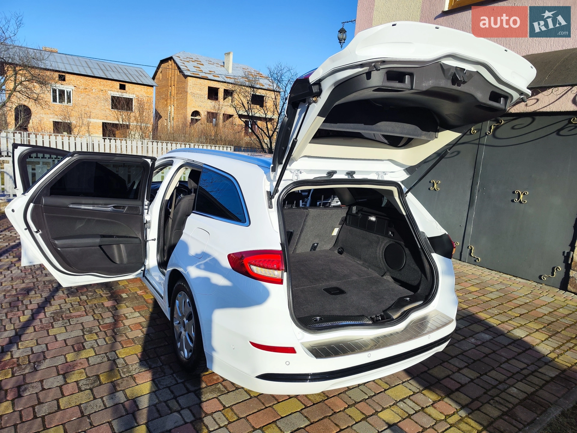 2020 Ford Mondeo - мініатюра 34