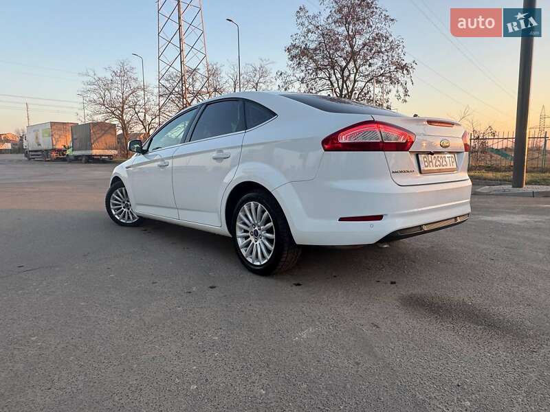 Седан Ford Mondeo 2014 в Одессе