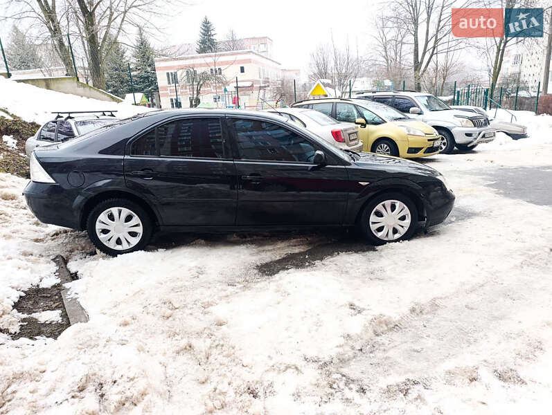 Ліфтбек Ford Mondeo 2002 в Тернополі