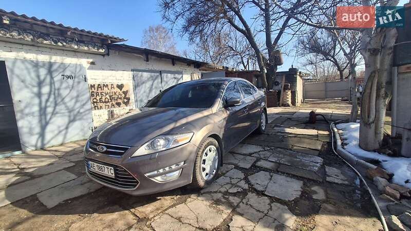 Седан Ford Mondeo 2011 в Павлограді
