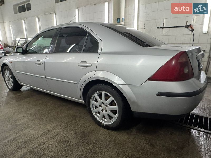 Седан Ford Mondeo 2000 в Києві