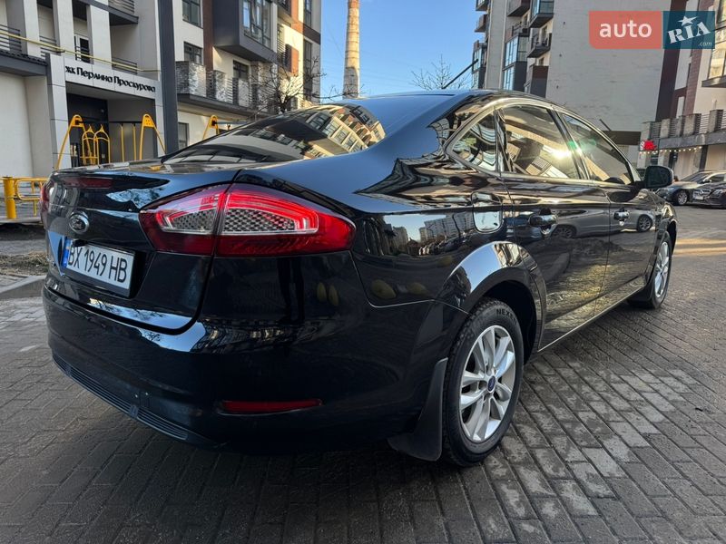 Седан Ford Mondeo 2011 в Хмельницком