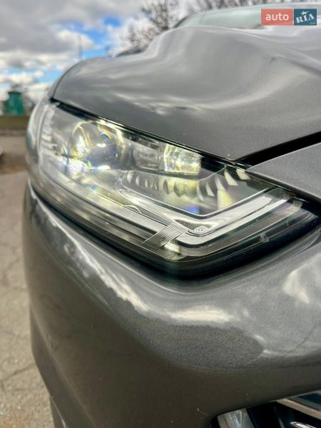 Седан Ford Mondeo 2016 в Киеве