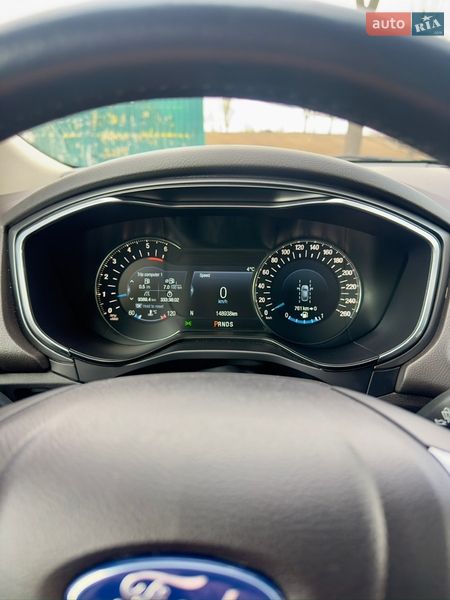 Седан Ford Mondeo 2016 в Киеве