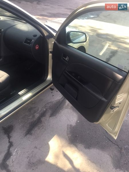 Седан Ford Mondeo 2006 в Ямполі