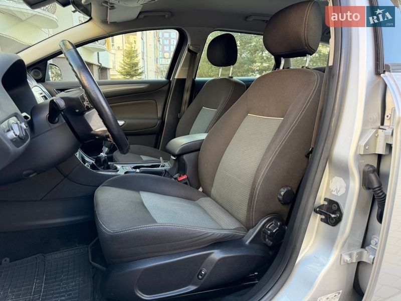 Универсал Ford Mondeo 2012 в Ивано-Франковске