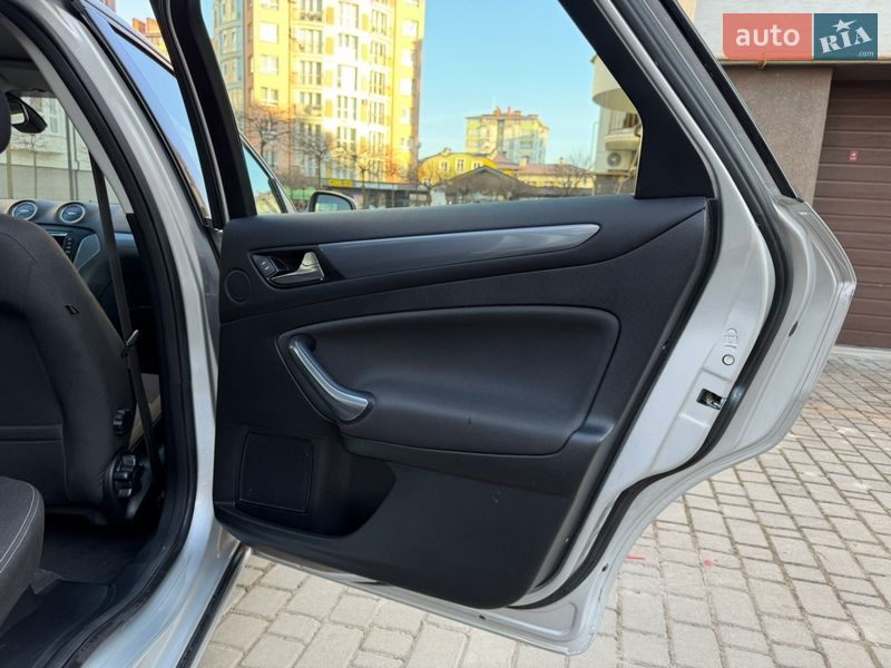 Универсал Ford Mondeo 2012 в Ивано-Франковске