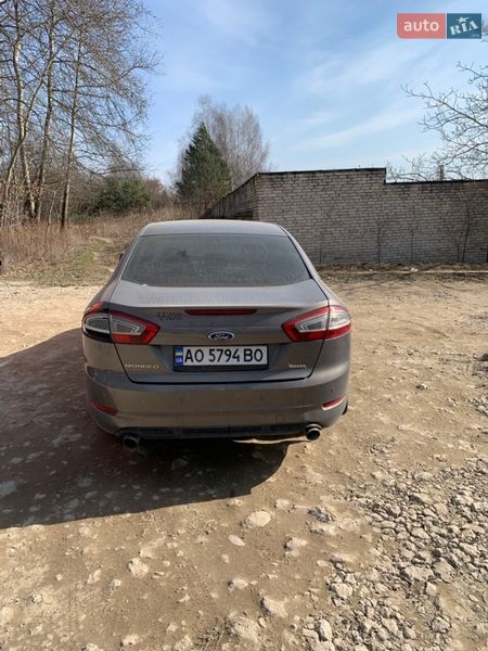Седан Ford Mondeo 2011 в Львові