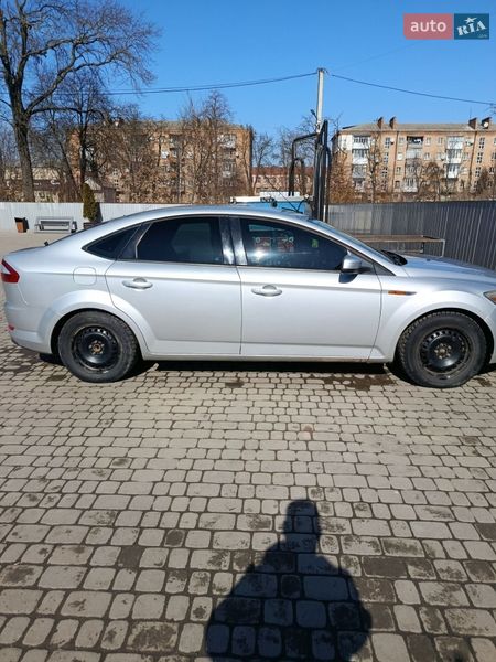 Лифтбек Ford Mondeo 2010 в Староконстантинове