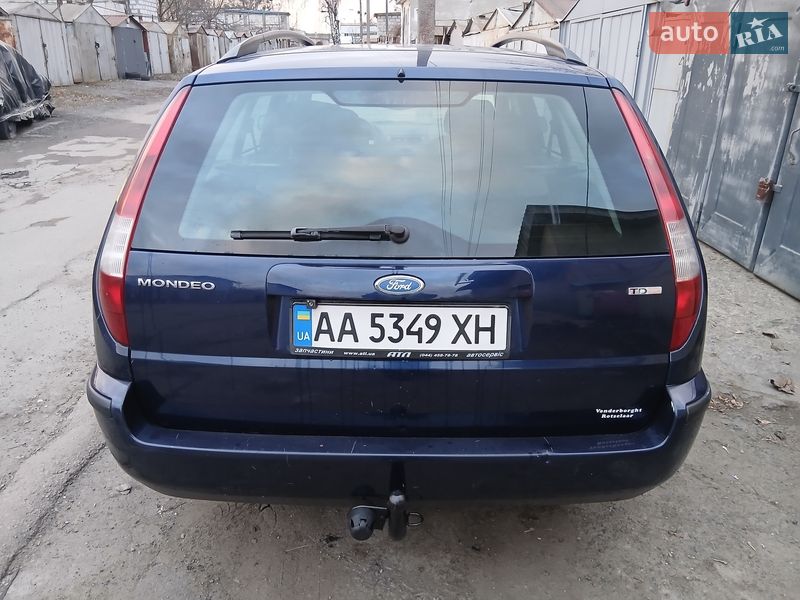 Универсал Ford Mondeo 2005 в Святопетровское