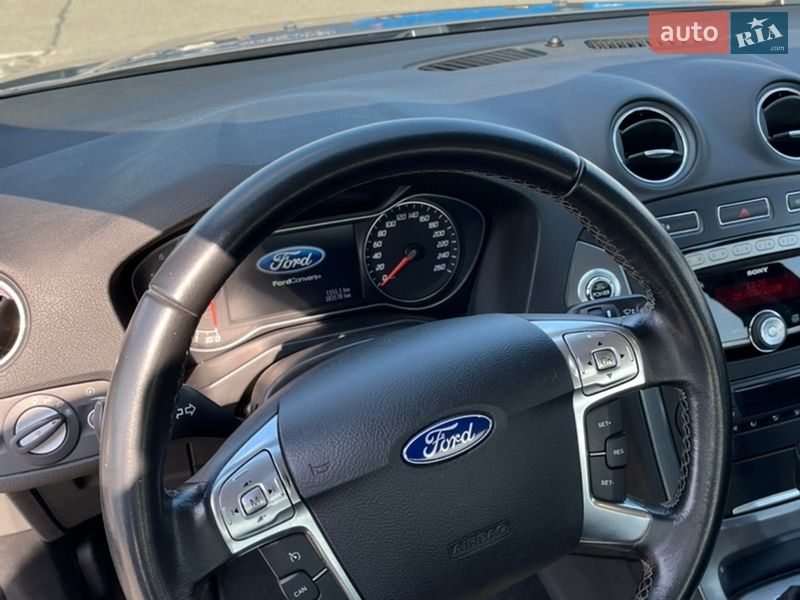 Седан Ford Mondeo 2012 в Киеве