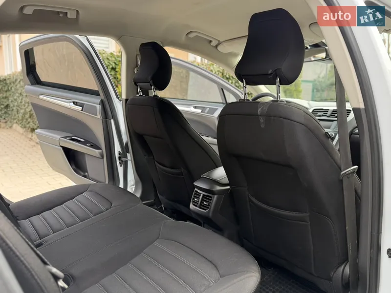 Ford Mondeo 2017 VIN WF0EXXWPCEHJ88817 фото оголошення 24 з 92