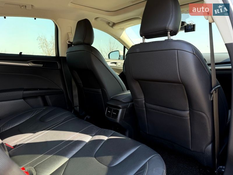 Седан Ford Mondeo 2016 в Николаеве