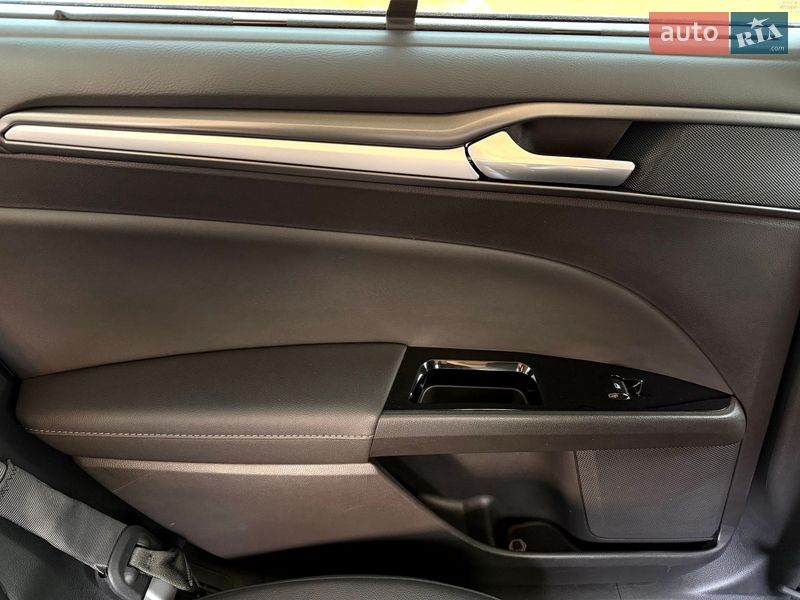 Седан Ford Mondeo 2016 в Николаеве