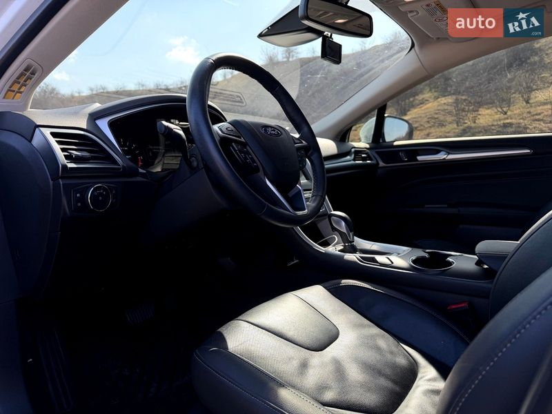 Седан Ford Mondeo 2016 в Николаеве