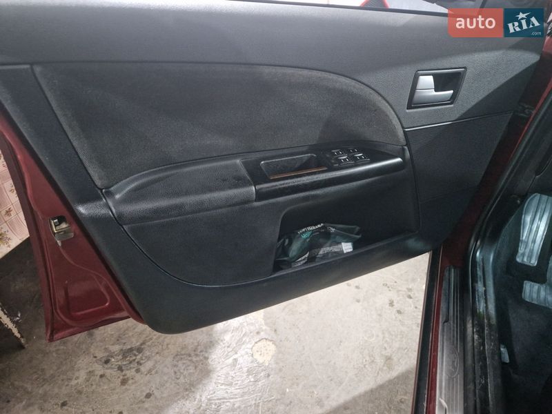 Седан Ford Mondeo 2003 в Львове