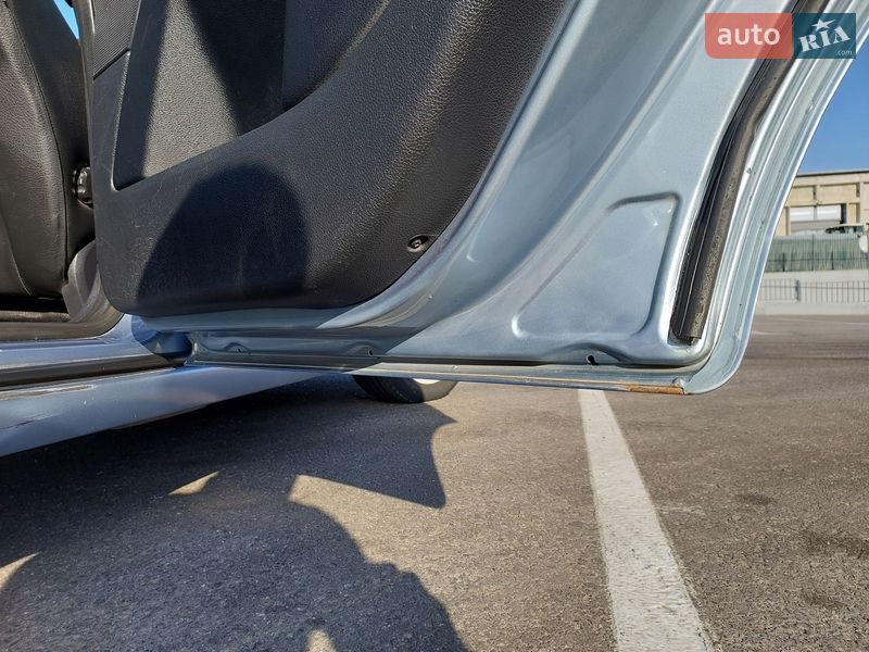 Седан Ford Mondeo 2005 в Полтаві