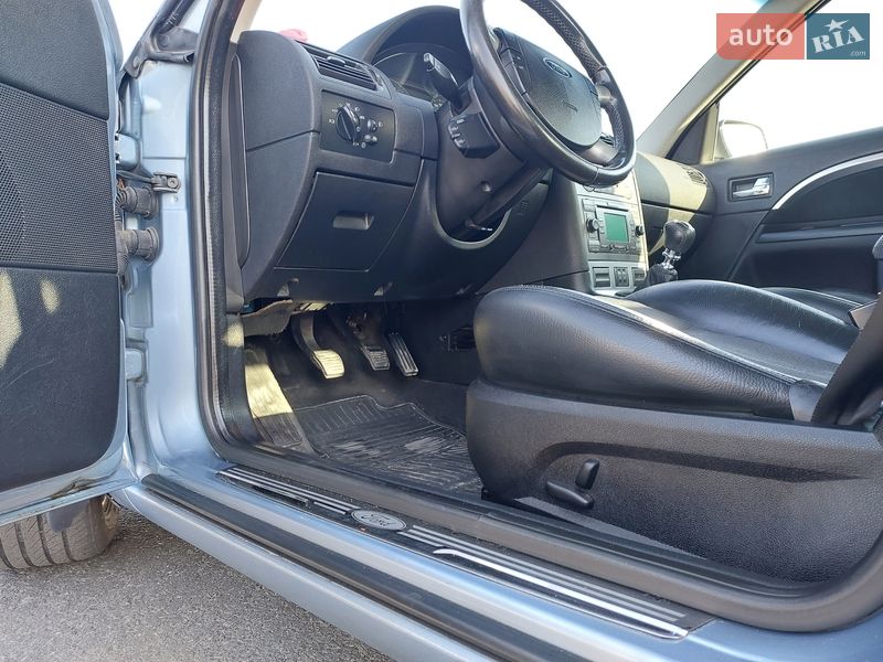 Седан Ford Mondeo 2005 в Полтаві