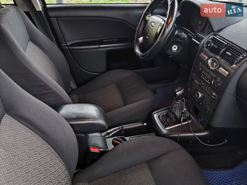 Універсал Ford Mondeo 2004 в Житомирі