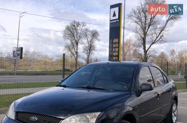 Седан Ford Mondeo 2001 в Киеве