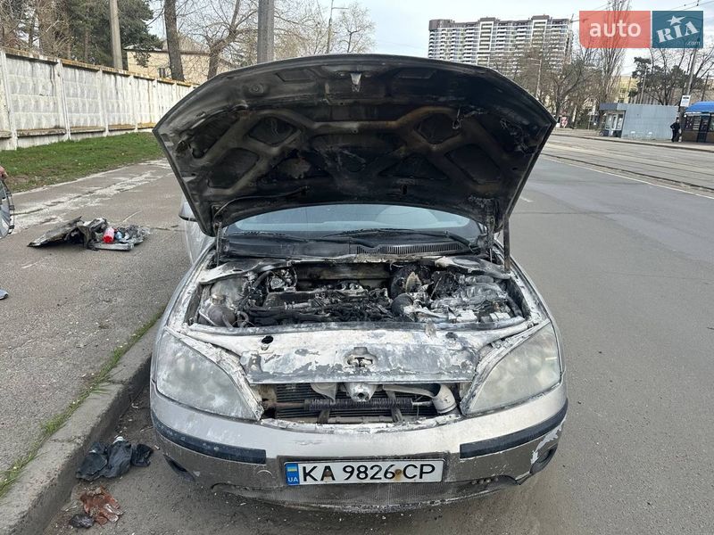 Седан Ford Mondeo 2003 в Киеве