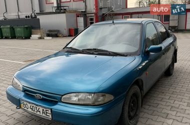 Седан Ford Mondeo 1993 в Чернівцях