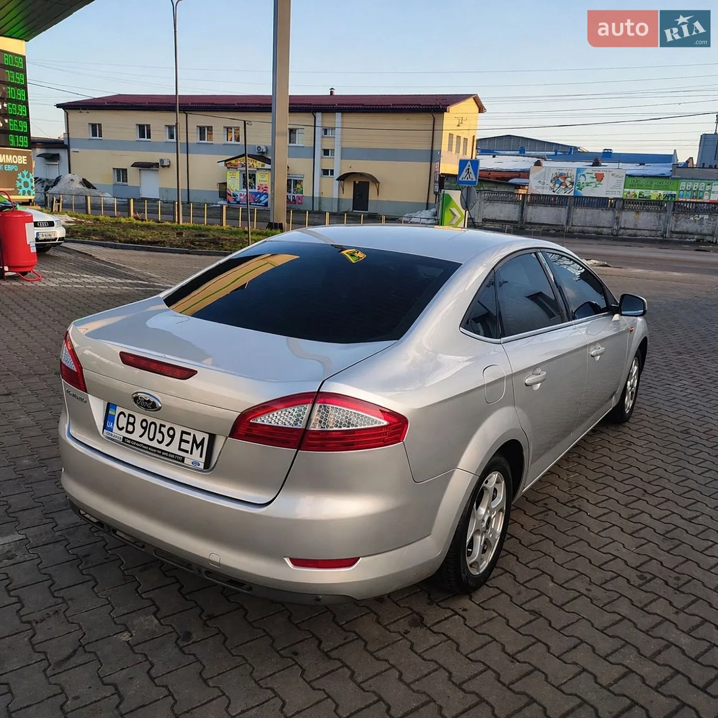 2010 Ford Mondeo - мініатюра 2