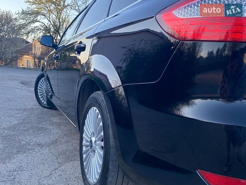 Универсал Ford Mondeo 2010 в Бучаче