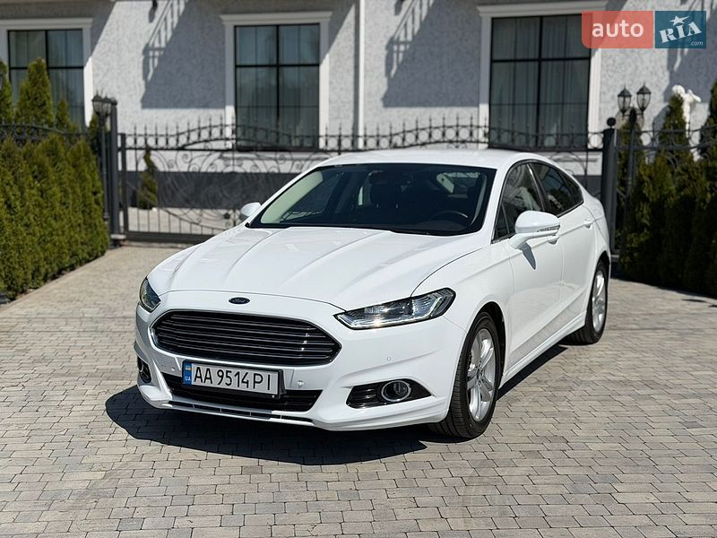 Седан Ford Mondeo 2016 в Киеве