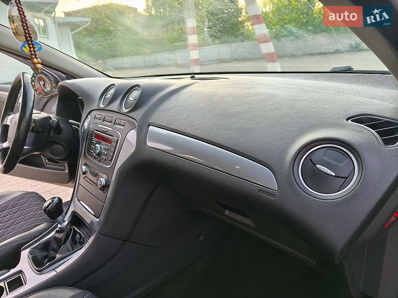 Седан Ford Mondeo 2011 в Козельщині