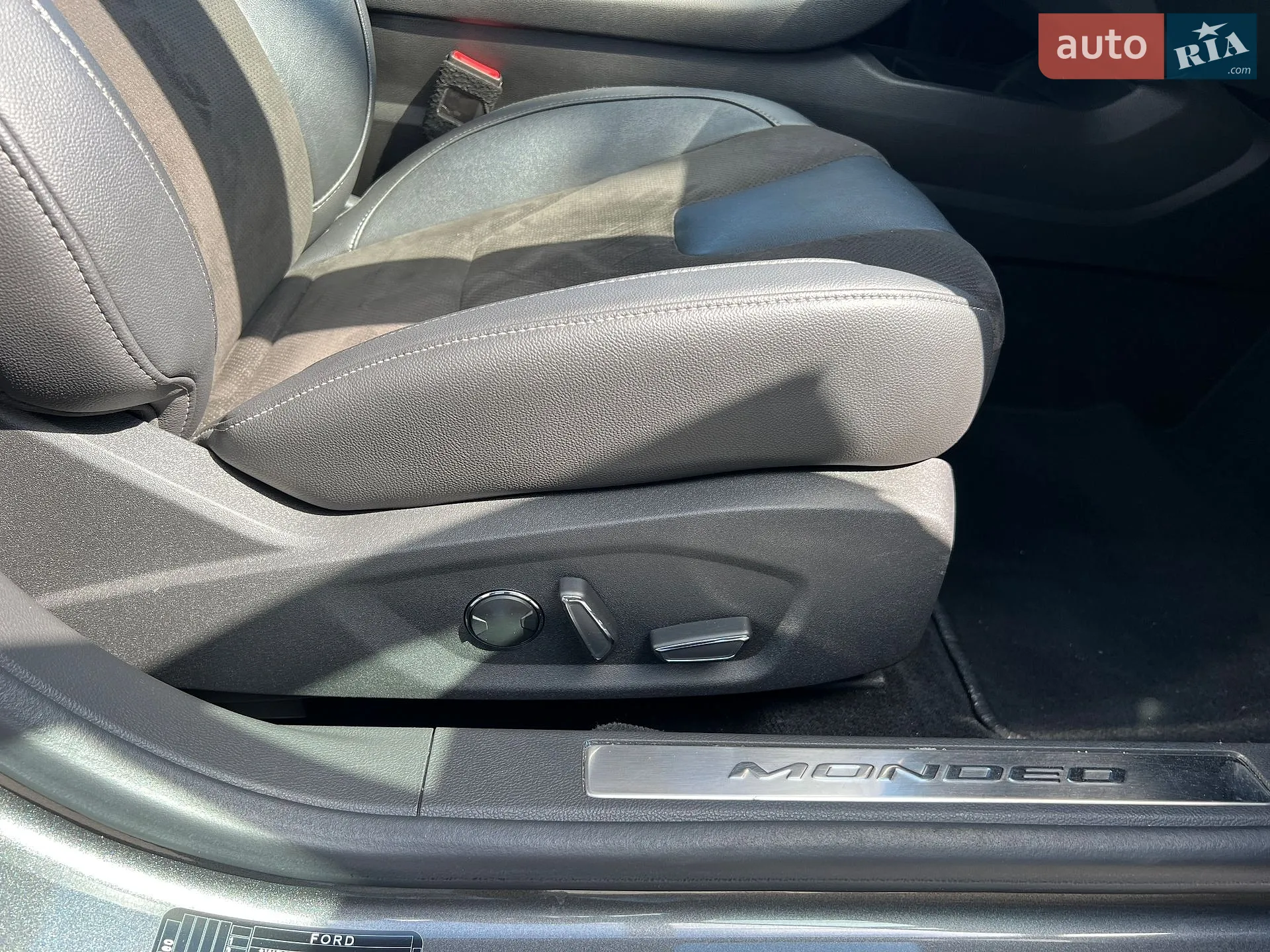 2018 Ford Mondeo - мініатюра 30
