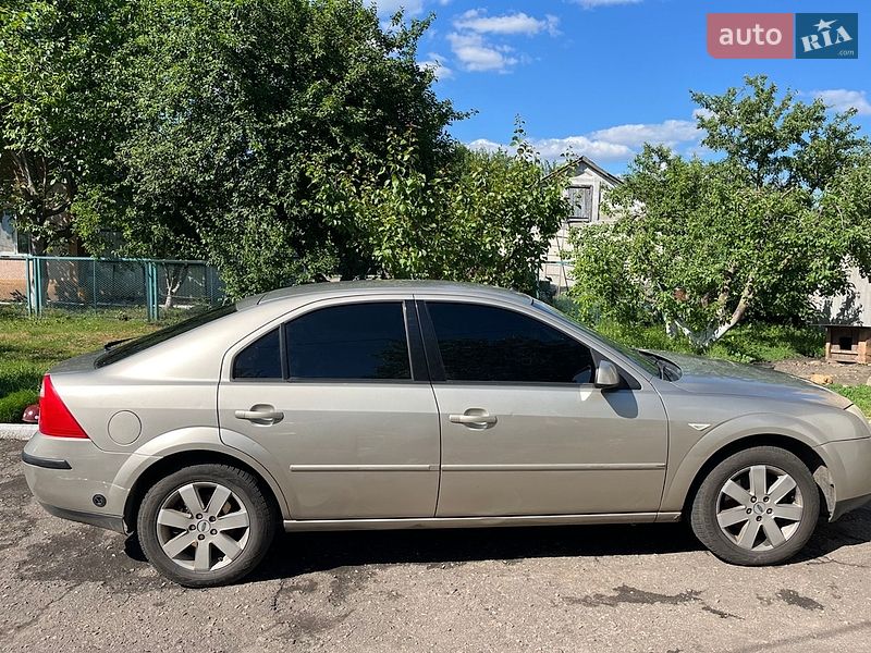 Лифтбек Ford Mondeo 2003 в Машевке