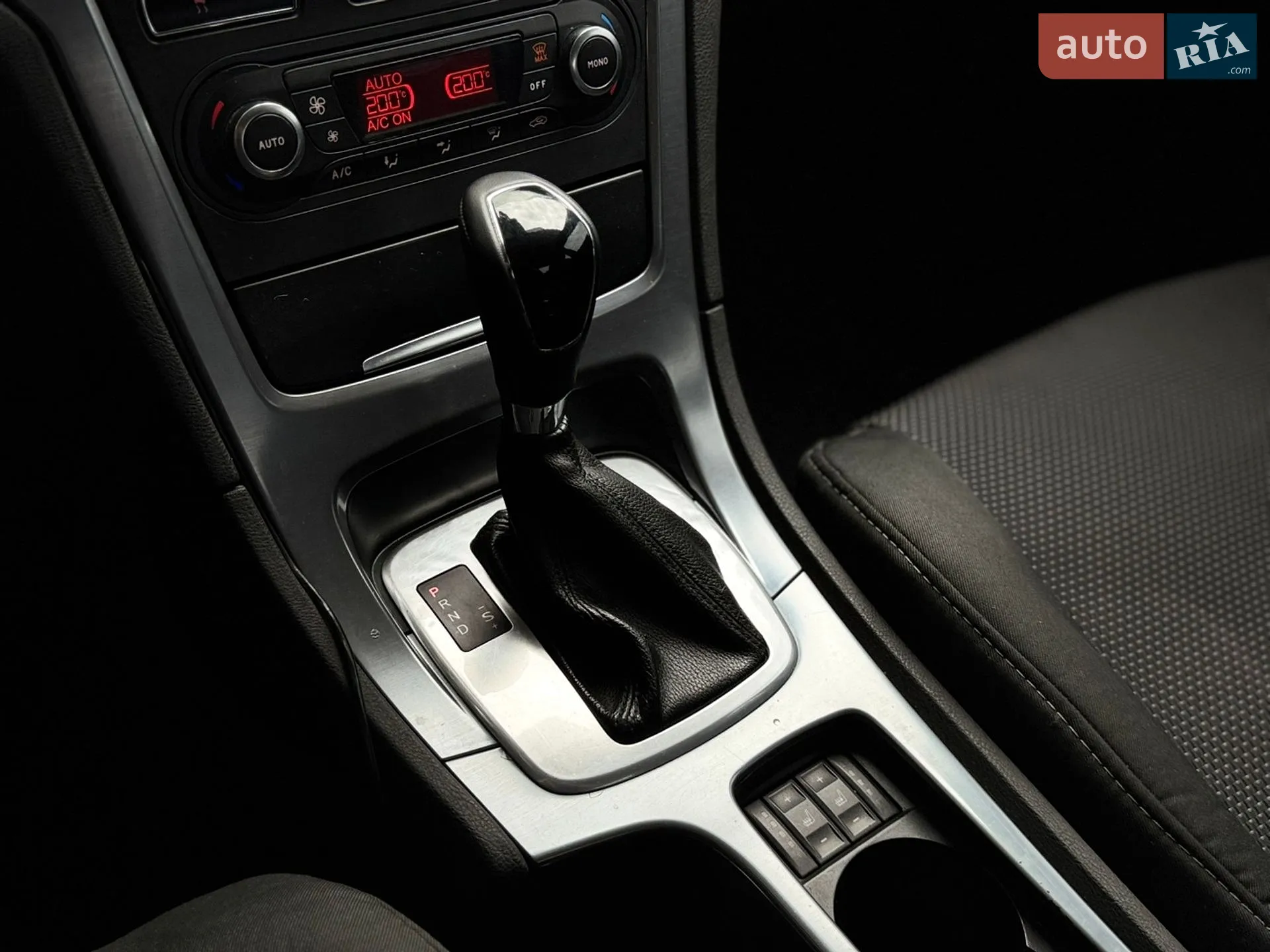 2011 Ford Mondeo - мініатюра 12