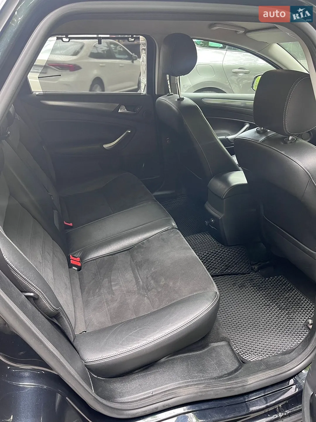 2011 Ford Mondeo - мініатюра 9