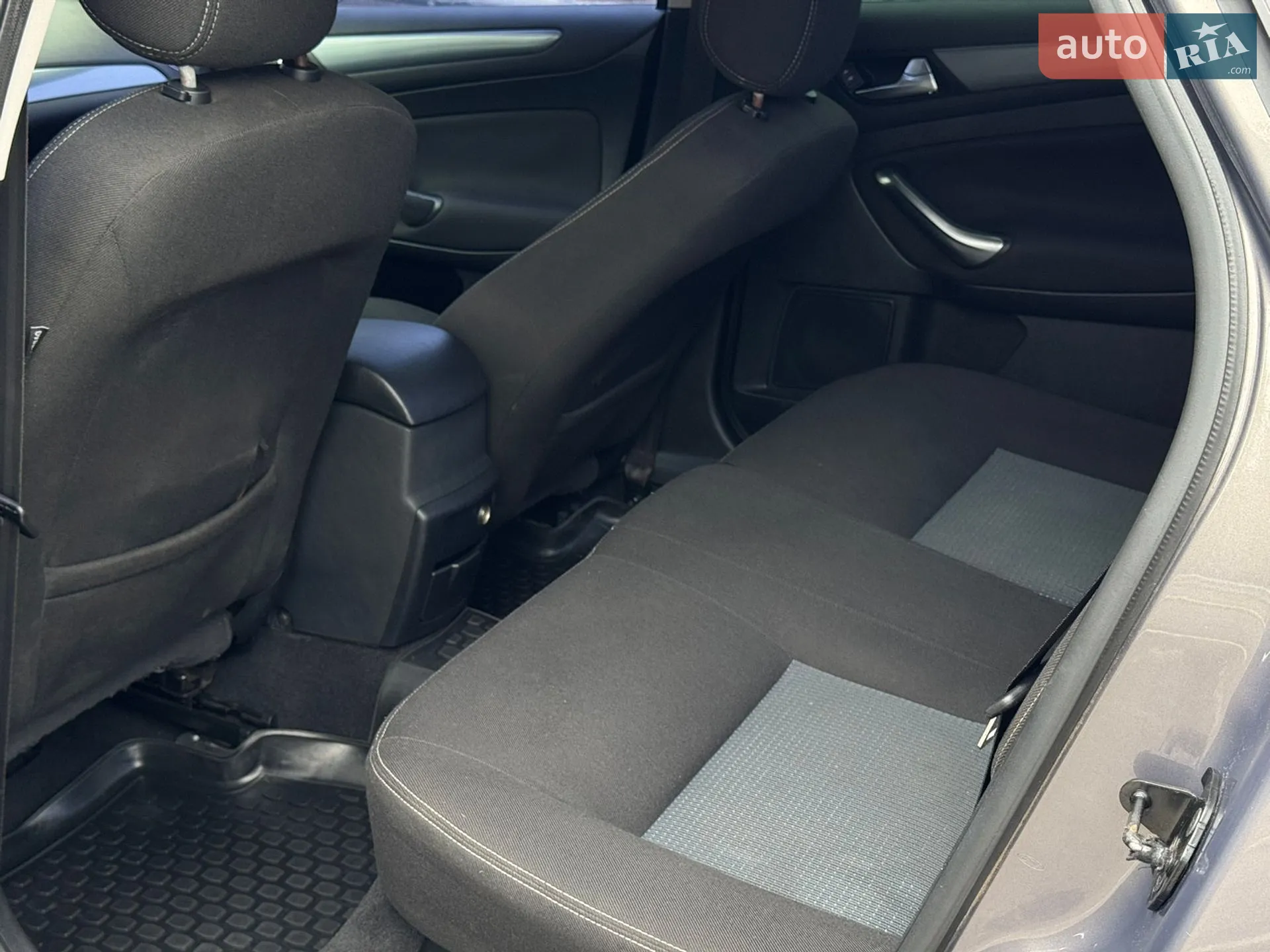 2011 Ford Mondeo - мініатюра 10