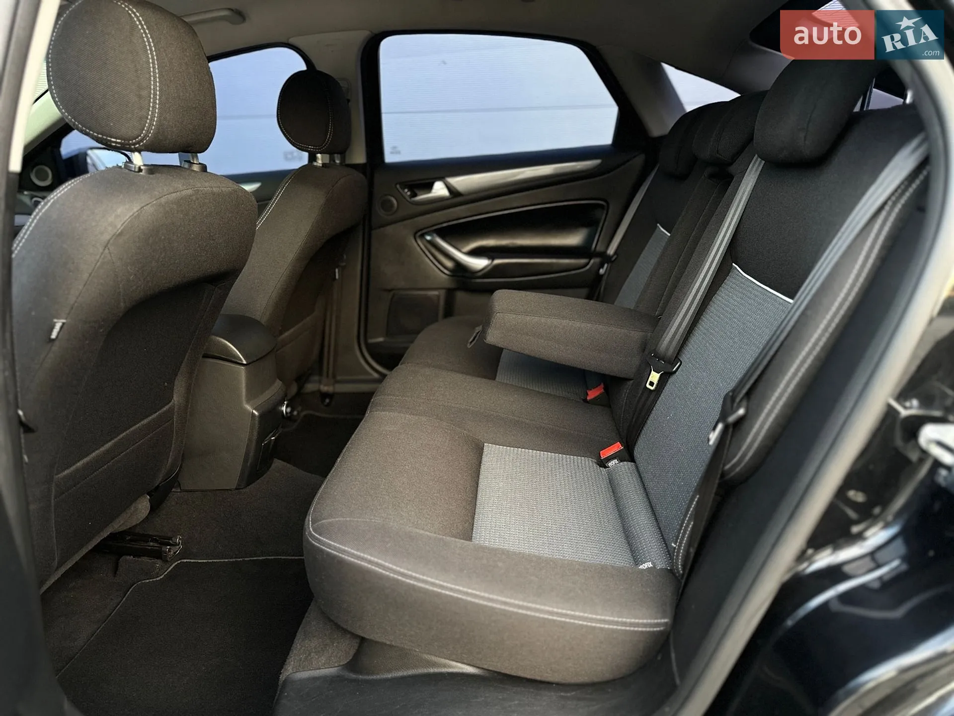 2013 Ford Mondeo - мініатюра 16