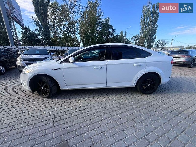 Седан Ford Mondeo 2013 в Николаеве