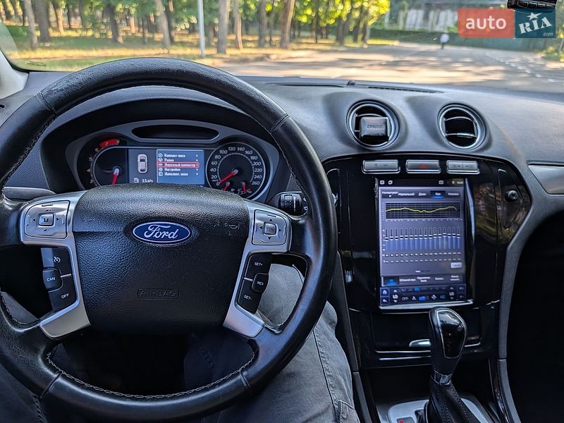 Седан Ford Mondeo 2010 в Киеве