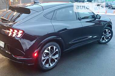 Внедорожник / Кроссовер Ford Mustang Mach-E 2020 в 