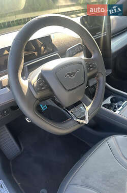 Внедорожник / Кроссовер Ford Mustang Mach-E 2022 в 