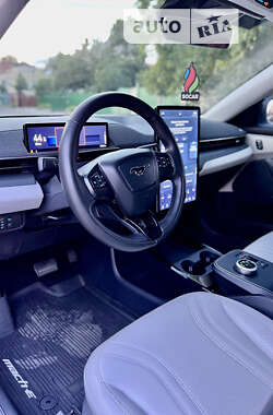 Внедорожник / Кроссовер Ford Mustang Mach-E 2020 в 