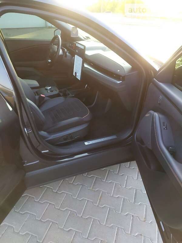 Внедорожник / Кроссовер Ford Mustang Mach-E 2022 в Киеве