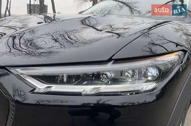 Внедорожник / Кроссовер Ford Mustang Mach-E 2021 в 