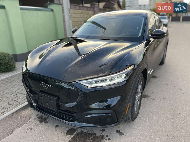 Позашляховик / Кросовер Ford Mustang Mach-E 2021 в Києві