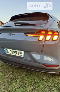 Позашляховик / Кросовер Ford Mustang Mach-E 2022 в Новояворівську